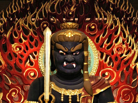 🏯 나라를 지키는 절 (칭코쿠지) 이미지 10